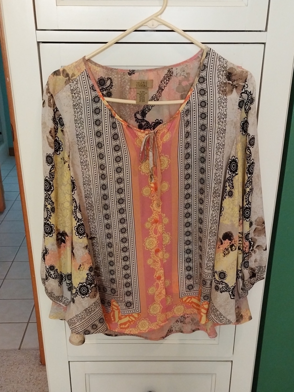 Valerie Stevens Brand Peach & Yellow Paisley Tie-Front Tunic